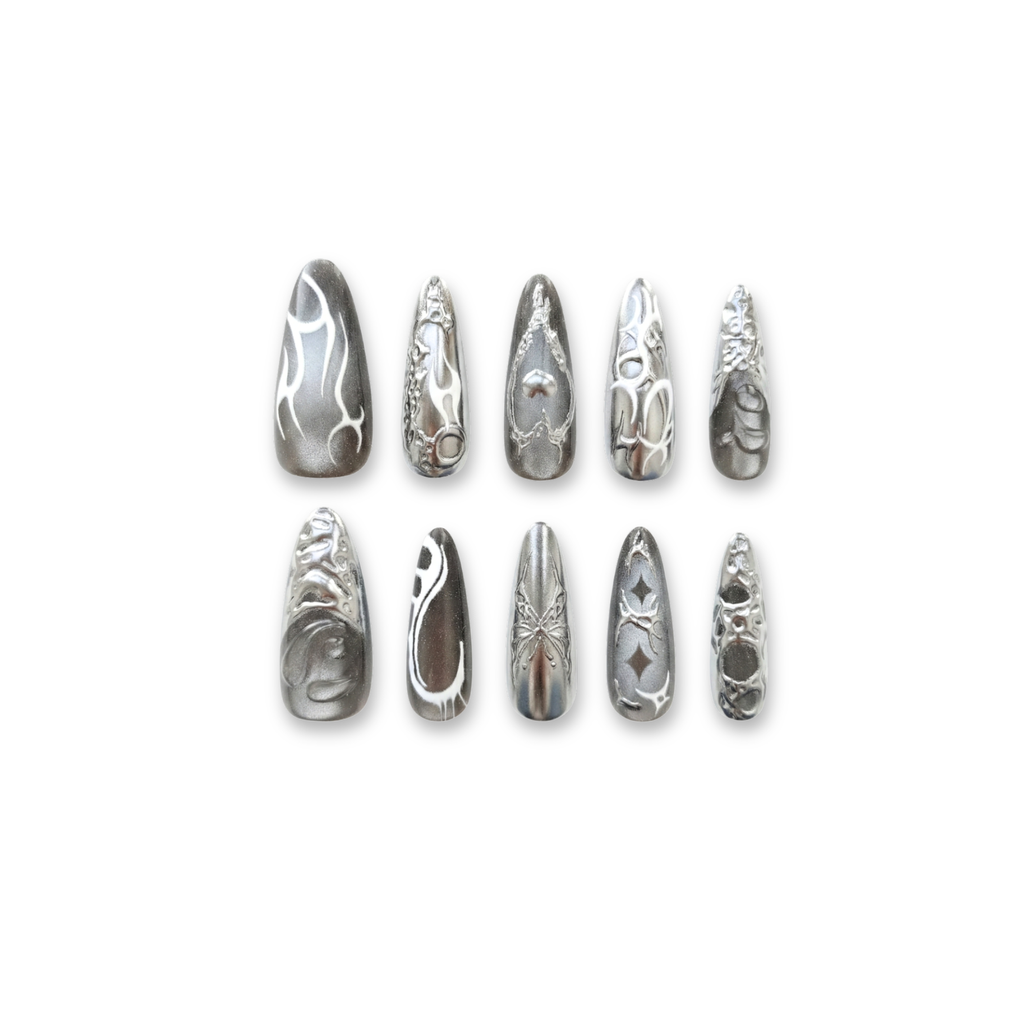 Obsidian Heart – Black-to-Silver Liquid Metal Long Oval Press-On Nails (Mirror + 3D Texture)