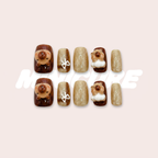 Capybara Surprise – Caramel-to-Brown Gradient Short Square Press-On Nails (3D Capybara + Bow, Cat-Eye Gel + Glitter)