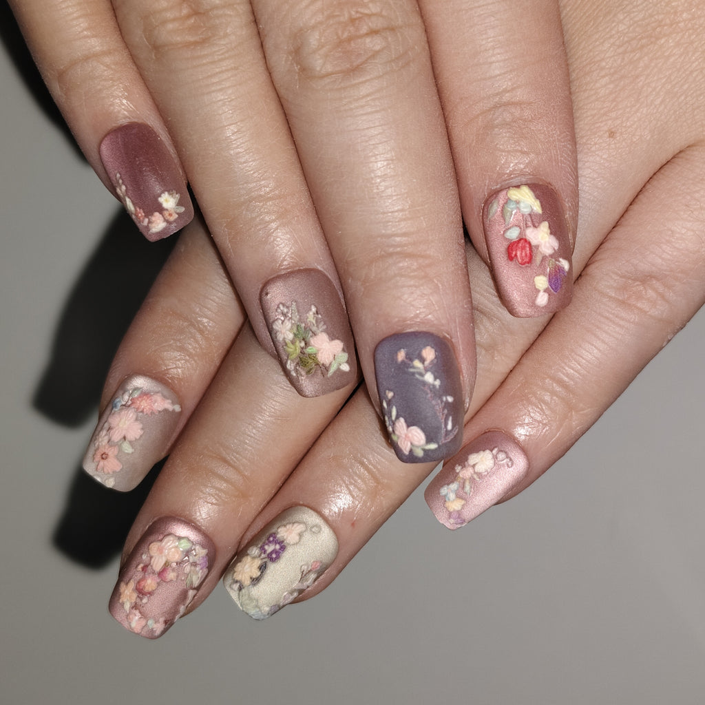 Matte Bouquet – Dusty Rose & Taro Purple Short Square Press-On Nails (Matte + Pearl Glow)