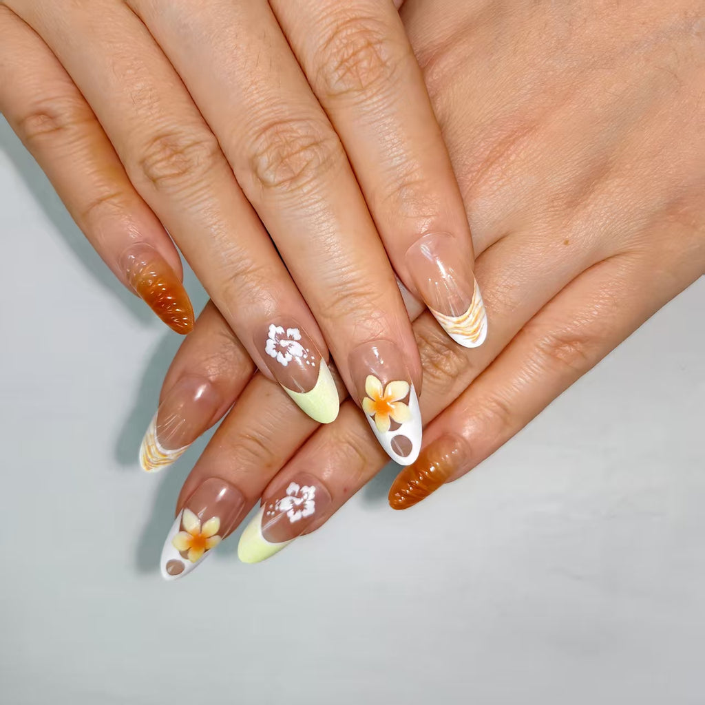 Vanilla Blossom – Plumeria Tropical Almond Press-On Nails (Medium Length)
