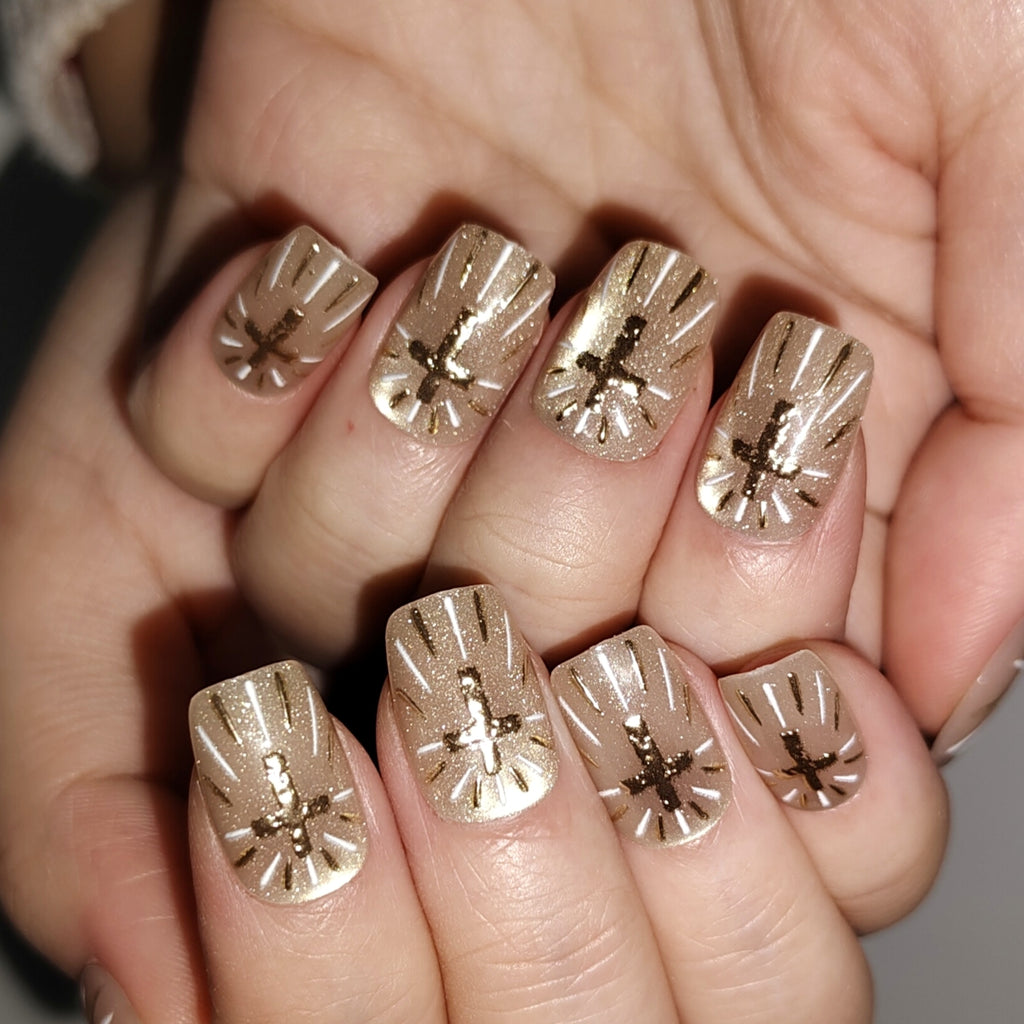 Solar Cross – Champagne Gold Glitter Short Square Press-On Nails (Mirror Powder + Crackle Texture)
