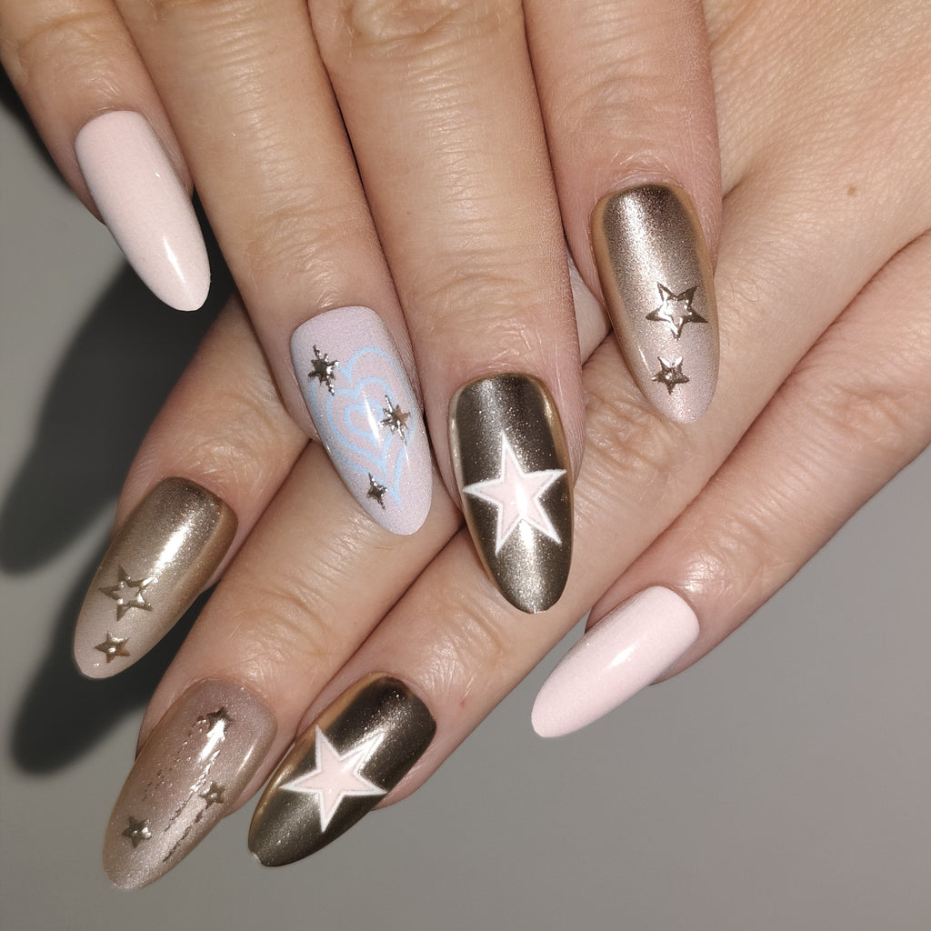 Twinkle Heart – Sparkly Heart Press-On Nails (Shimmer / Starry Glow Look)