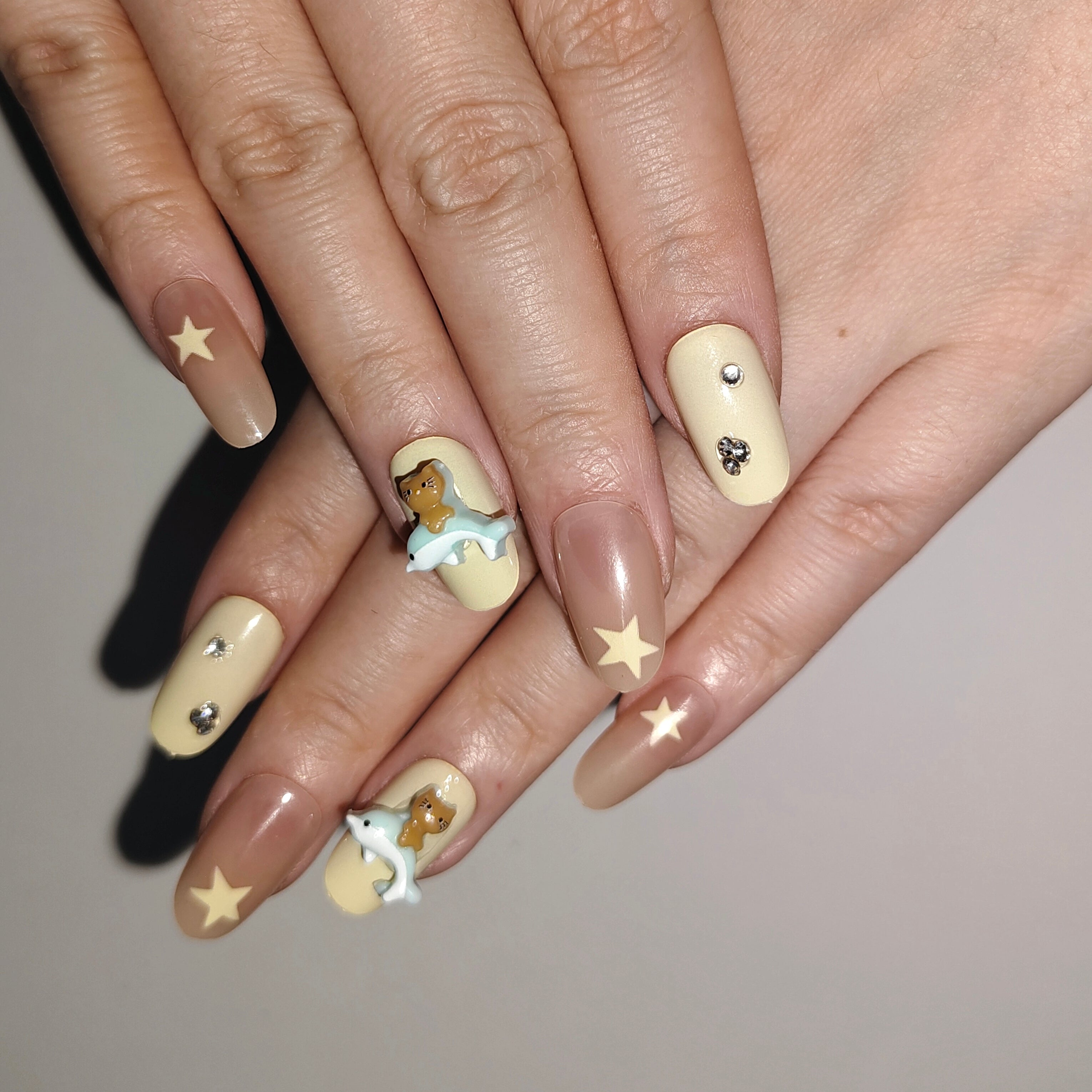Kitty Splash – Cute “Kitty” Splash Press-On Nails (Playful, Photo-Ready Set)